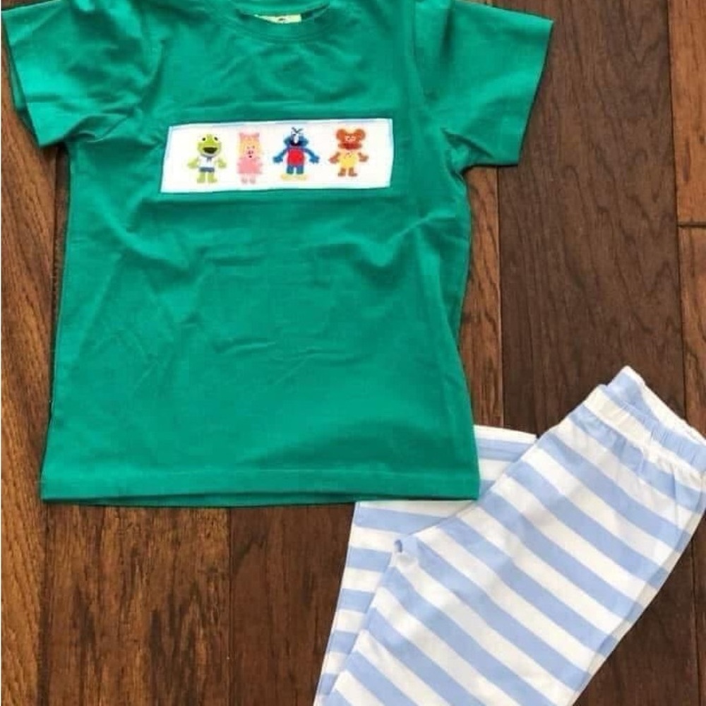 Busy Bee Smocks Smocked Disney Muppet short sleeve Pant Set size 6
